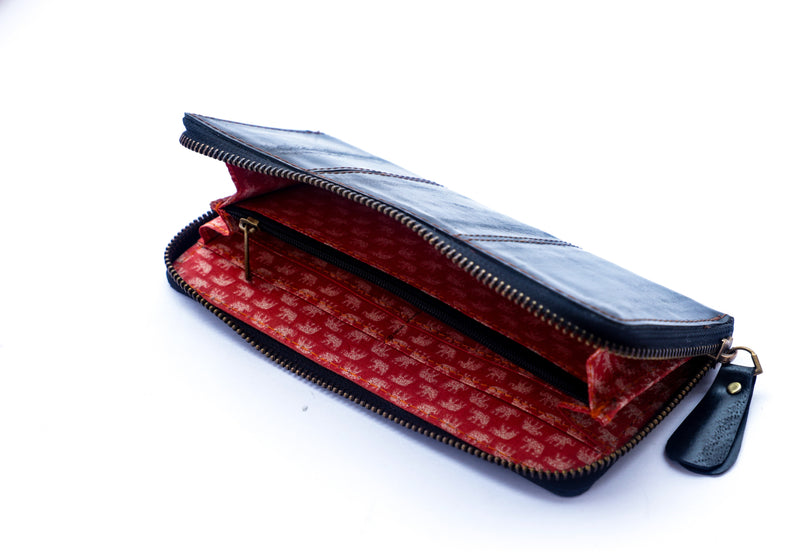 Flaming Lips Eco Friendly Tyre Tube Wallet for Women - Sustainable and Stylish Accessory